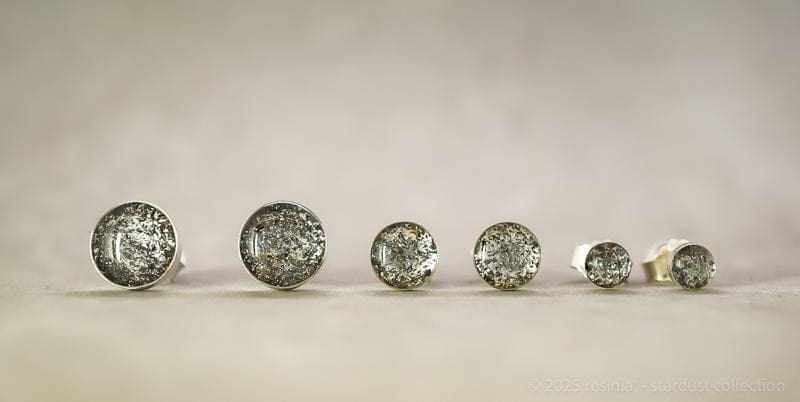 Ohrstecker Gemini M – 6 mm, 925 Silber mit Meteoritenstaub – Bild 7