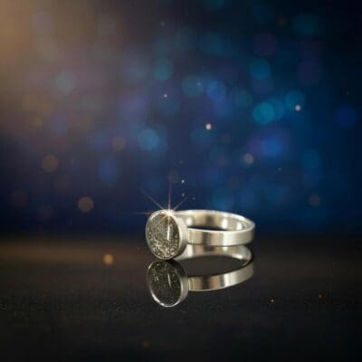 Ring Nemesis 8 – 925 Silber mit Meteoritenstaub, 8 mm