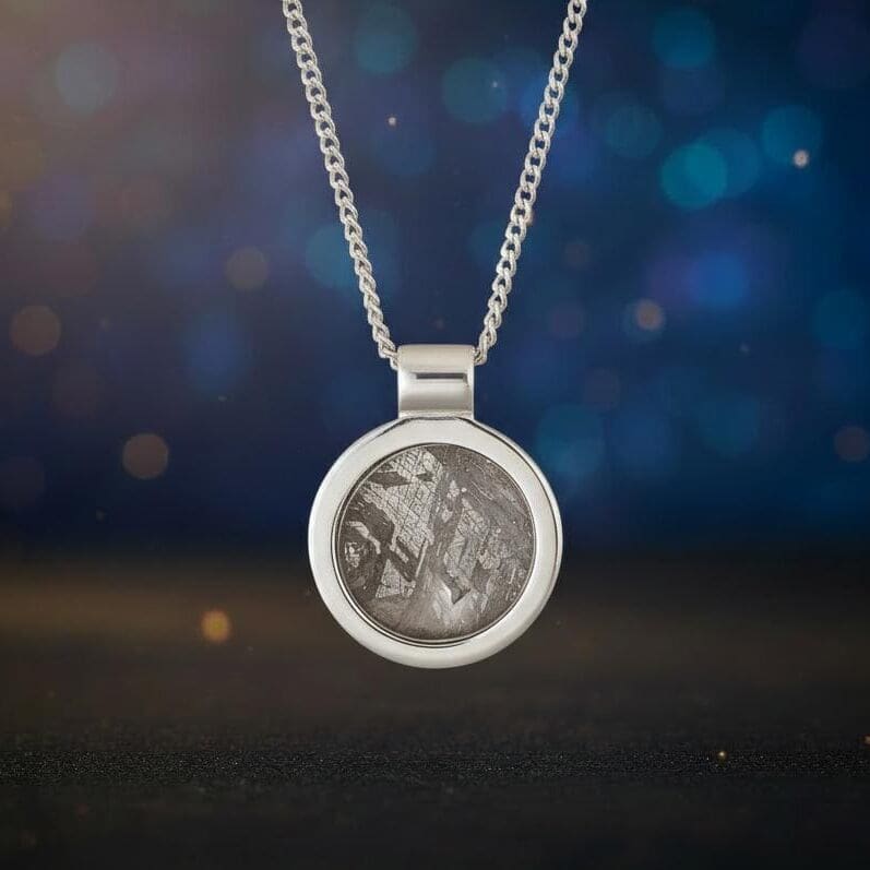 Massive Scheiben echter Eisenmeteoriten – sichtbar gemacht durch ihre einzigartige kosmische Struktur.

Meteoritscheiben
Massive Scheiben echter Eisenmeteoriten – sichtbar gemacht durch ihre einzigartige kosmische Struktur.