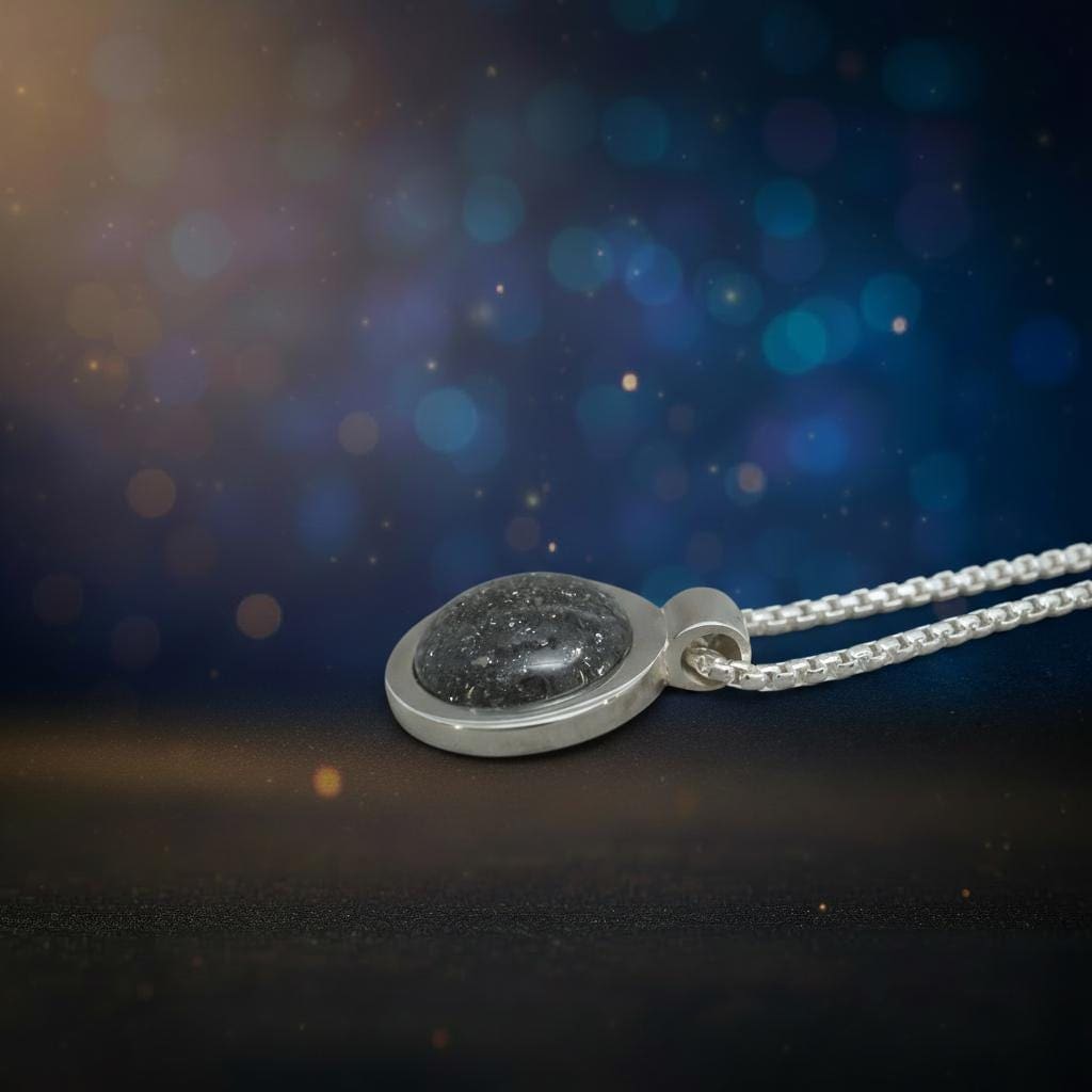 Amulett Saturn S – Meteoritschmuck mit Sternenstaub, 925 Silber – Bild 9